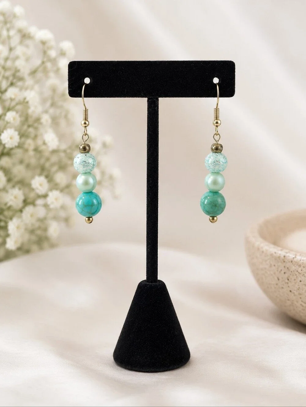 🌸2/$16🌸 Turquoise Acrylic Beaded Dangle Earrings Gold Tone - Handmade
